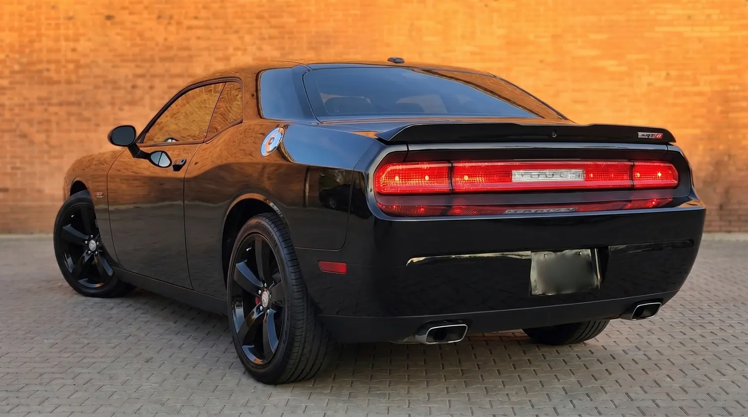 Dodge Challenger SRT8 6.1 V8 — foto 5