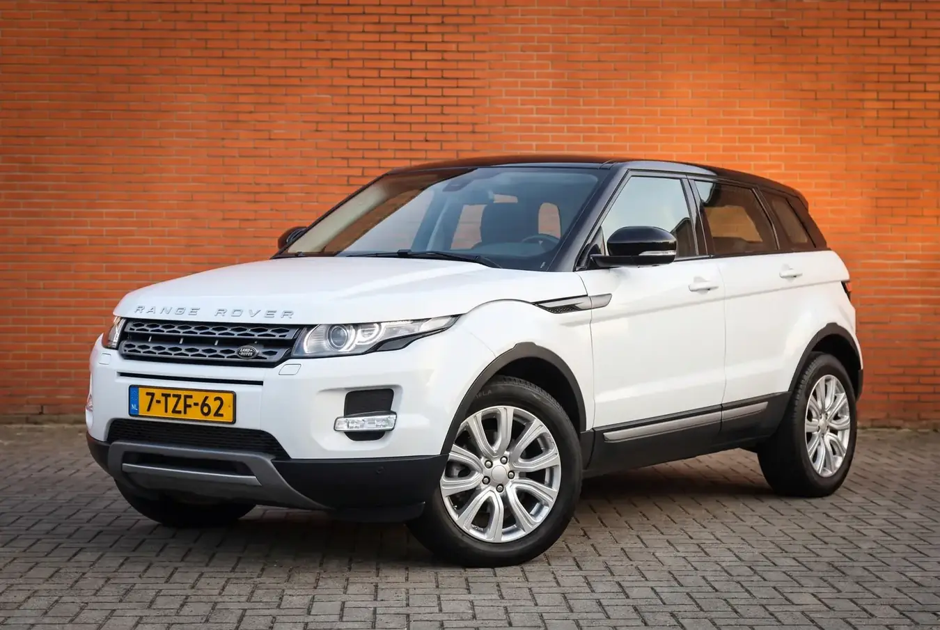 Land Rover Range Rover Evoque 2.0 Si4 240PK