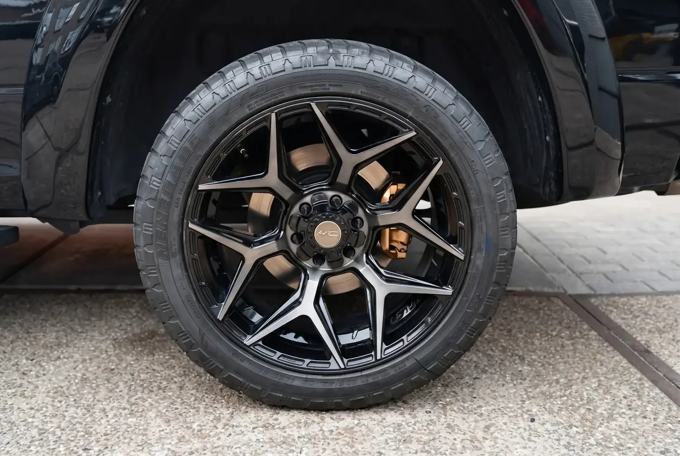 Dodge RAM 1500 5.7 V8 Limited Night Edition — foto 7