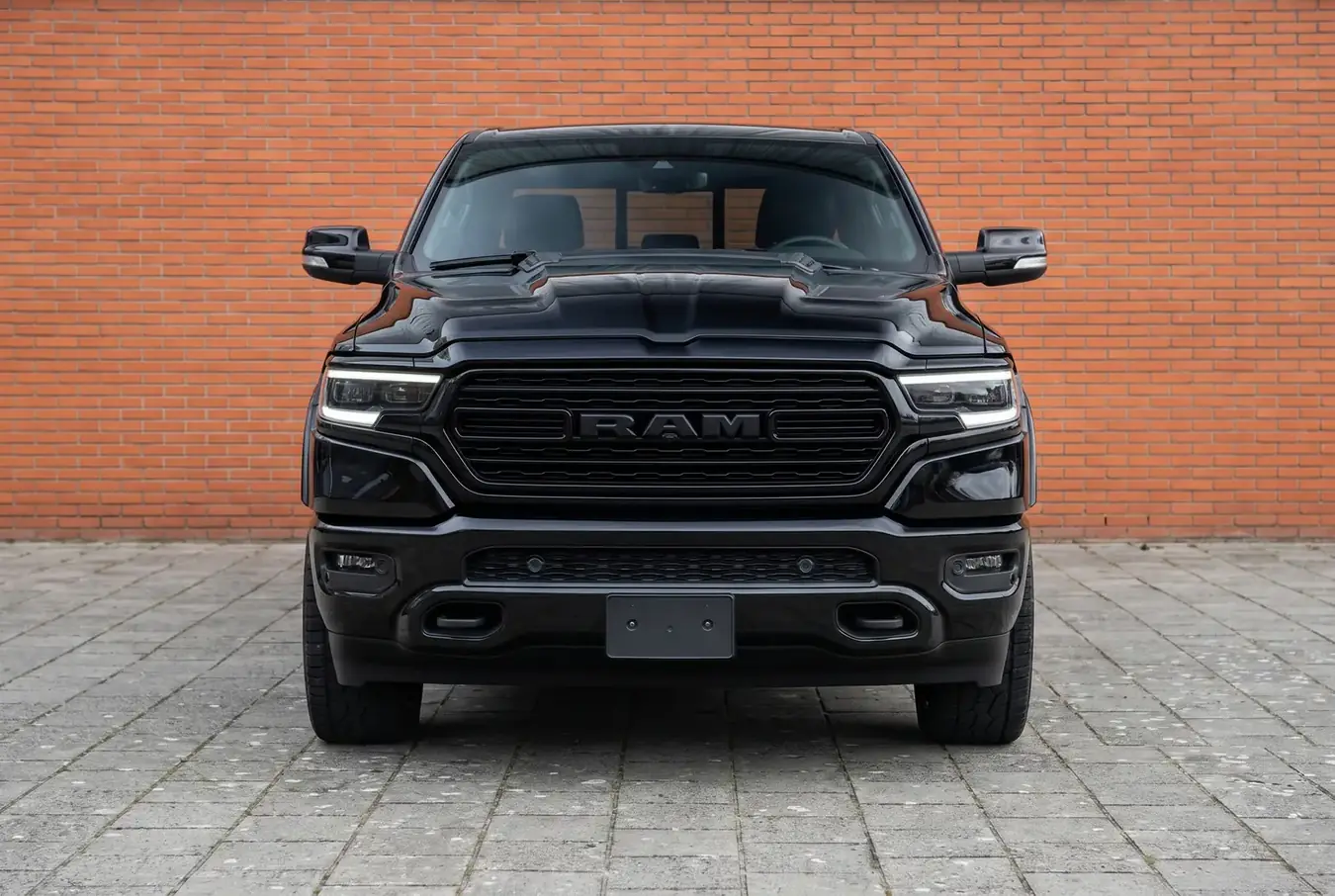Dodge RAM 1500 5.7 V8 Limited Night Edition — foto 6