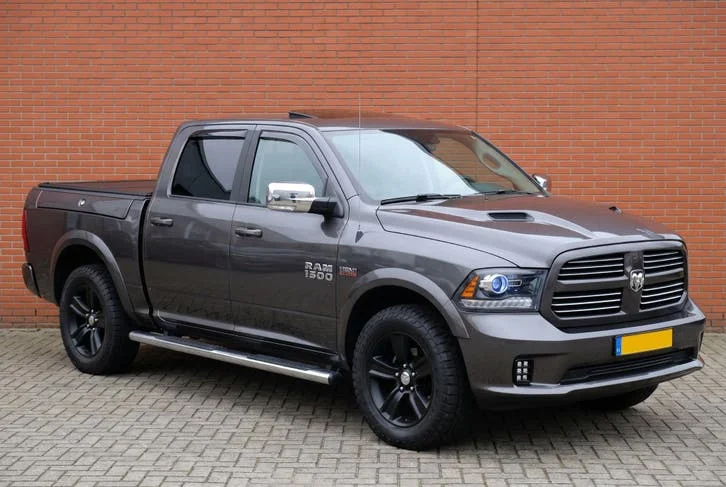 Dodge RAM 1500 Sport 5.7 V8 HEMI