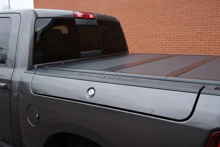 Dodge RAM 1500 Sport 5.7 V8 HEMI &mdash; RamBox laadbak